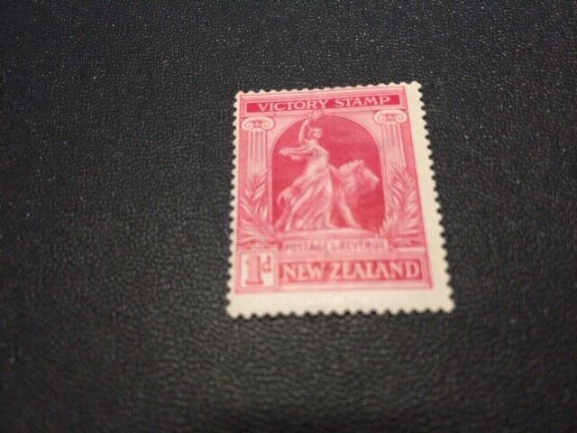 New Zealand Stamp 166 Mint Hinged